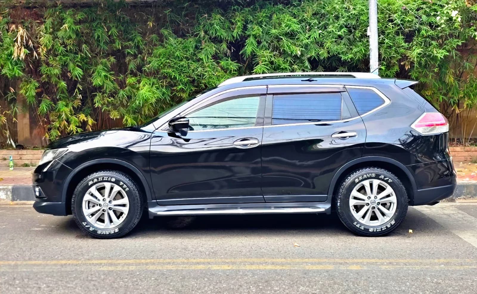 NISSAN XTRAIL